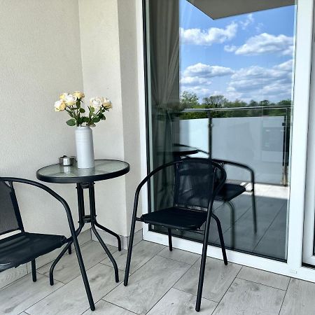 Sdh 1 Radzymin Comfortable Apartment Near Warsaw Exterior foto